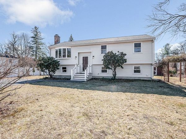 57 Taplin Avenue, Wilmington, MA 01887