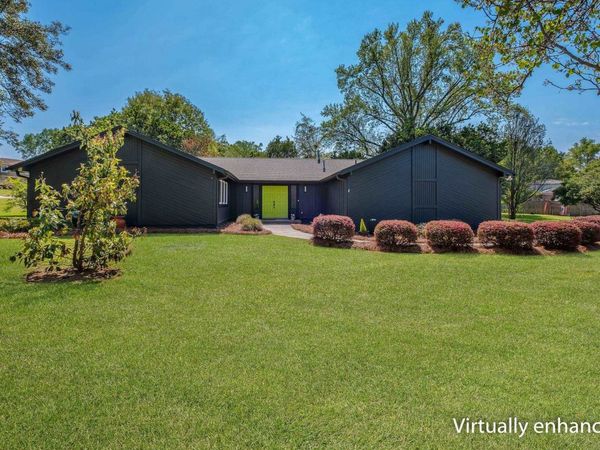 3721 LONGFORD Drive, Tallahassee, FL 32309