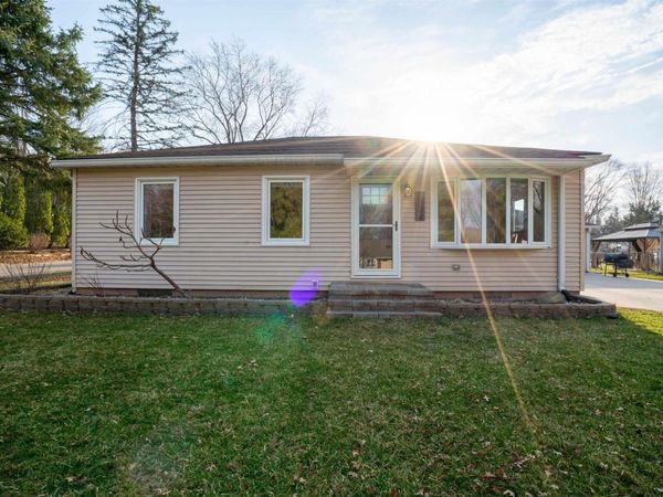 2804 Sunny Lane, Cedar Falls, IA 50613