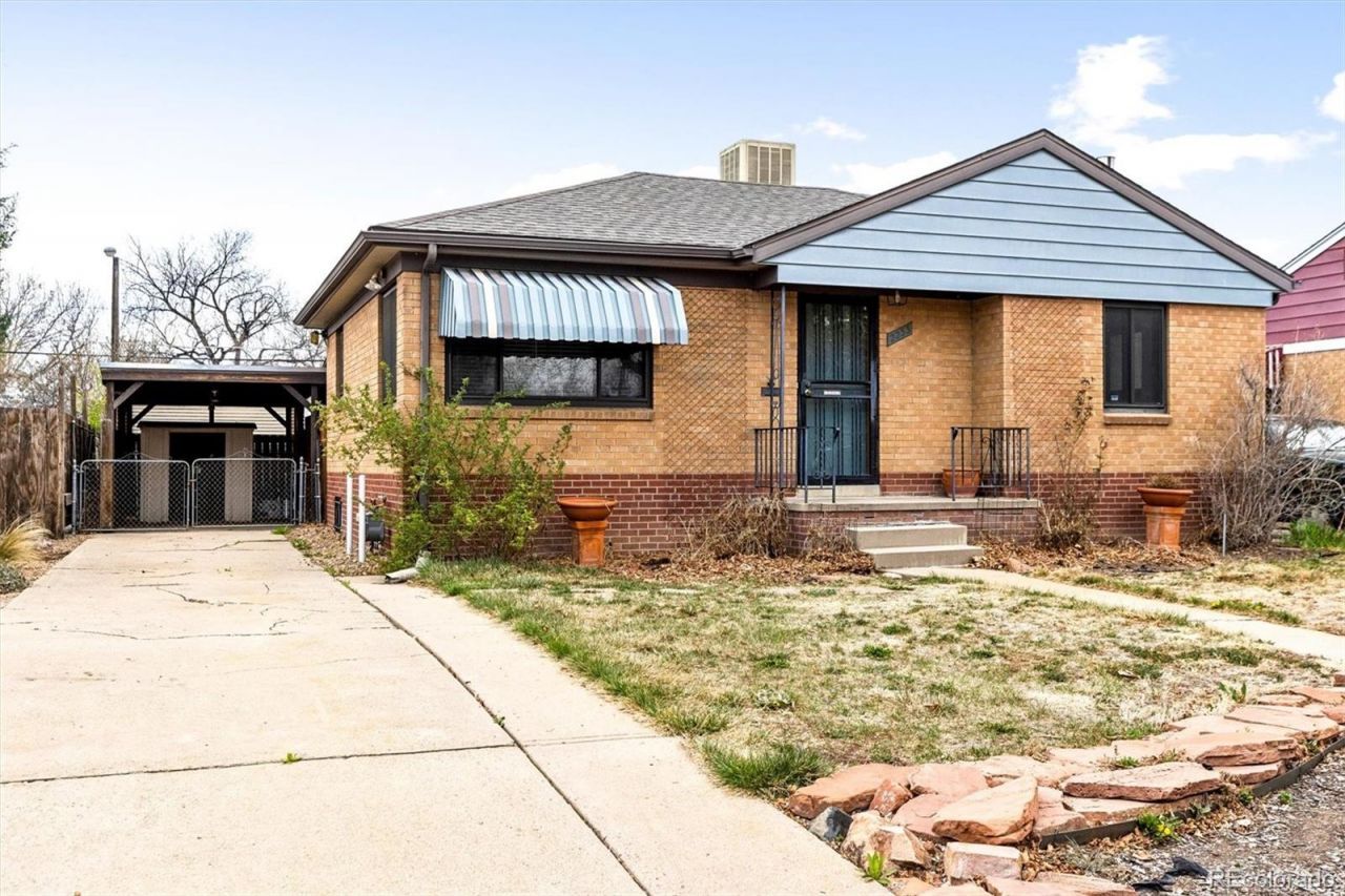 2233 Kenton Street, Aurora, CO 80010 Main Photo