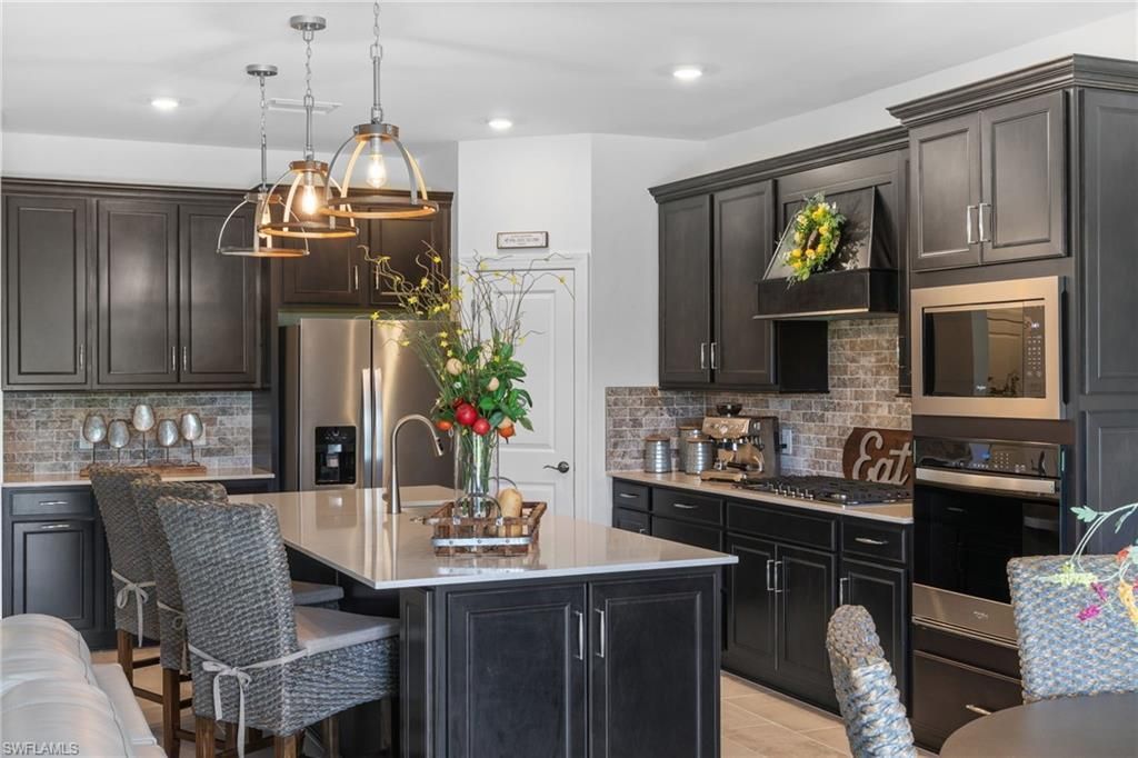 1746 Terreno Blvd, Naples, FL 34120 Photo
