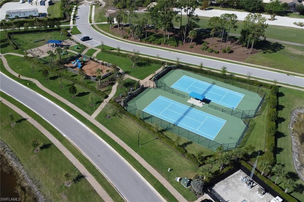 1746 Terreno Blvd, Naples, FL 34120 Photo
