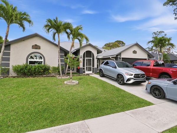 1424 Primrose Lane, Wellington, FL 33414