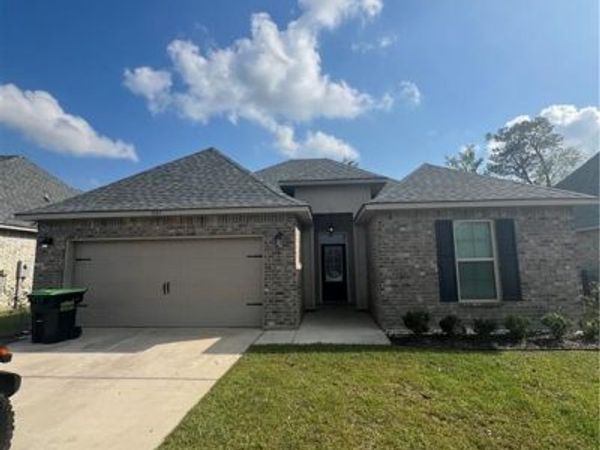 557 CLAIBORNE TRAILS Drive, Slidell, LA 70458