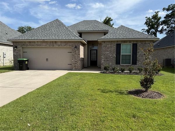 557 CLAIBORNE TRAILS Drive, Slidell, LA 70458