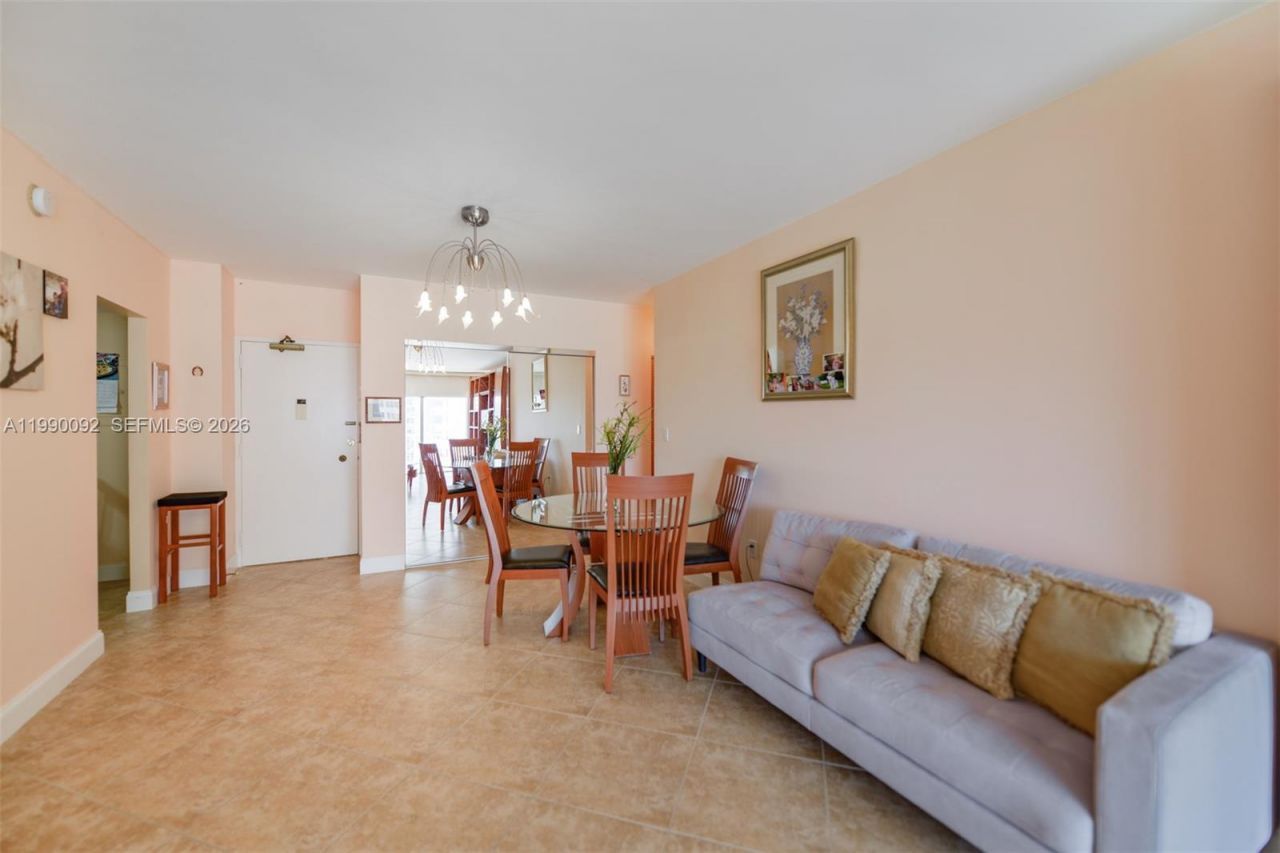 1980 S Ocean Dr, Unit 10L, Hallandale Beach, FL 33009 Photo