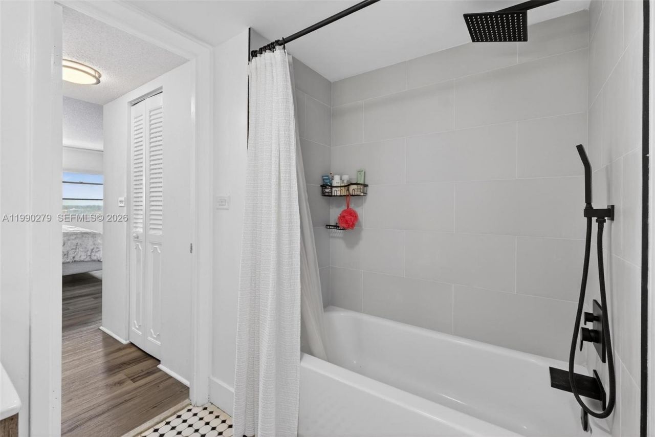 2150 Sans Souci Blvd , Unit A1007, North Miami, FL 33181 Photo