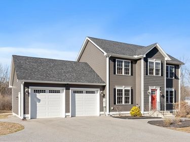 4 Brooks Road, Templeton, MA 01468