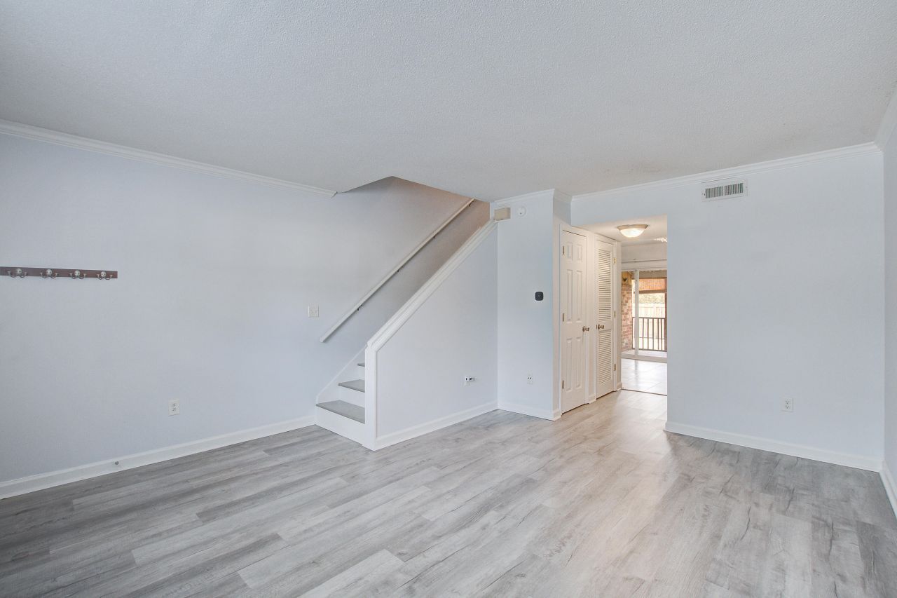 1836 Mepkin Road Photo 5