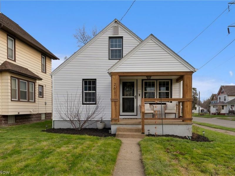 261 Sexton Street, Struthers, OH 44471 Photo 1