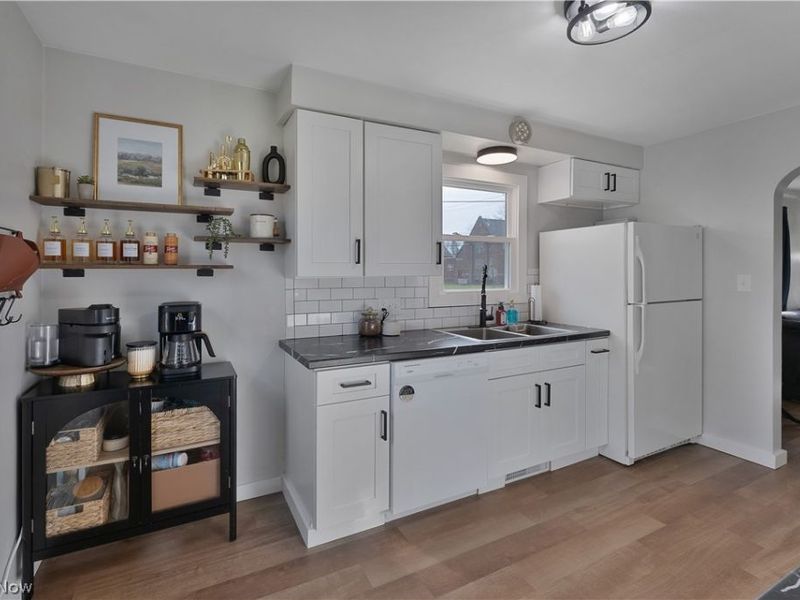 261 Sexton Street, Struthers, OH 44471 Photo 5