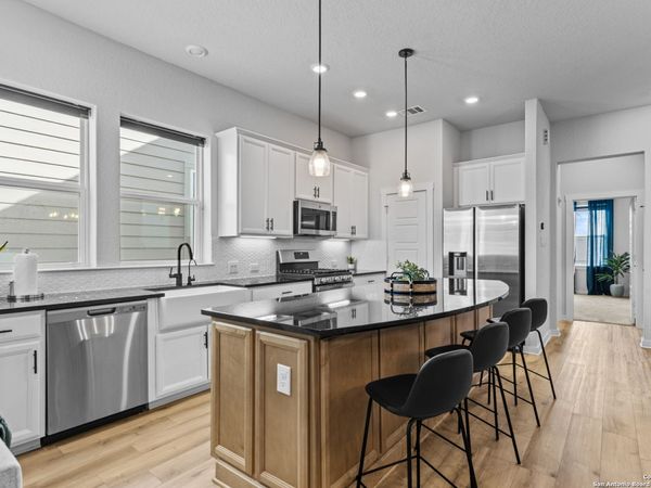 5843 Whitby Rd Unit 6, San Antonio, TX 78240