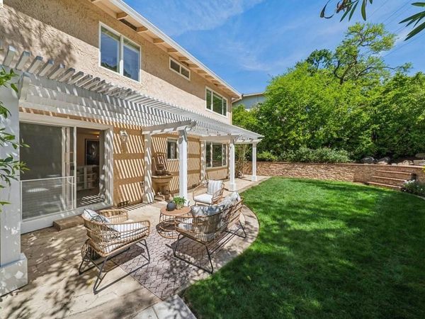 1977 Woodbury Ct, Walnut Creek, CA 94596