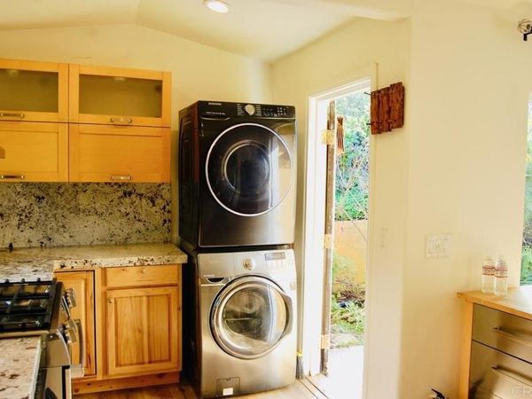 736 Mar Vista Drive, Vista, CA 92081