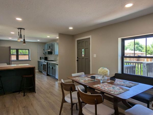 10031 Guadalupe Trail NW, Unit A, Albuquerque, NM 87114