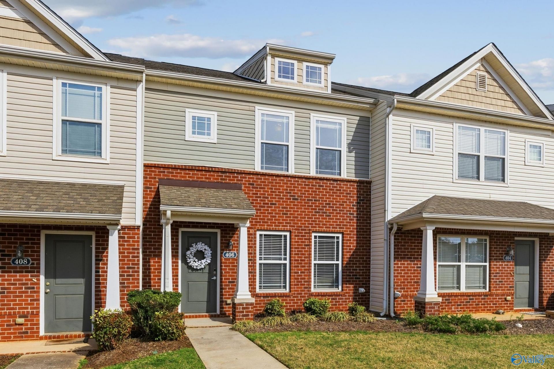 406 Promenade Dr Sw, Madison, AL 35756 Main Photo