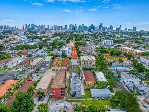225 SW 18th Avenue, Miami, FL 33188