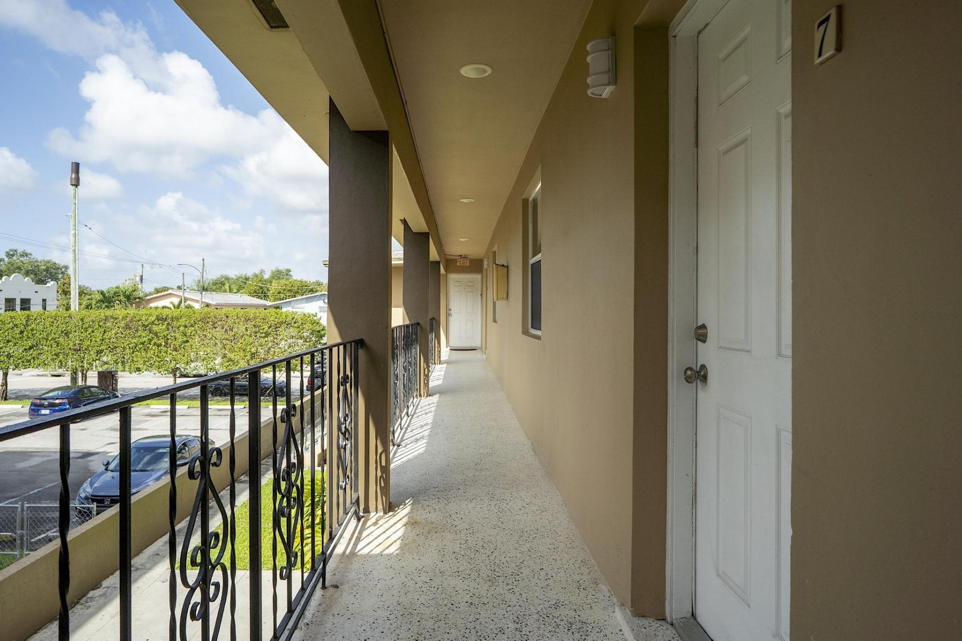 225 SW 18th Avenue, Miami, FL 33188 Photo