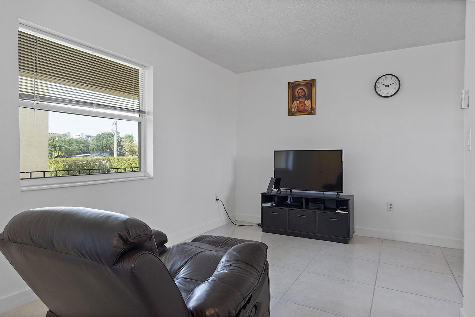 225 SW 18th Avenue, Miami, FL 33188 Photo