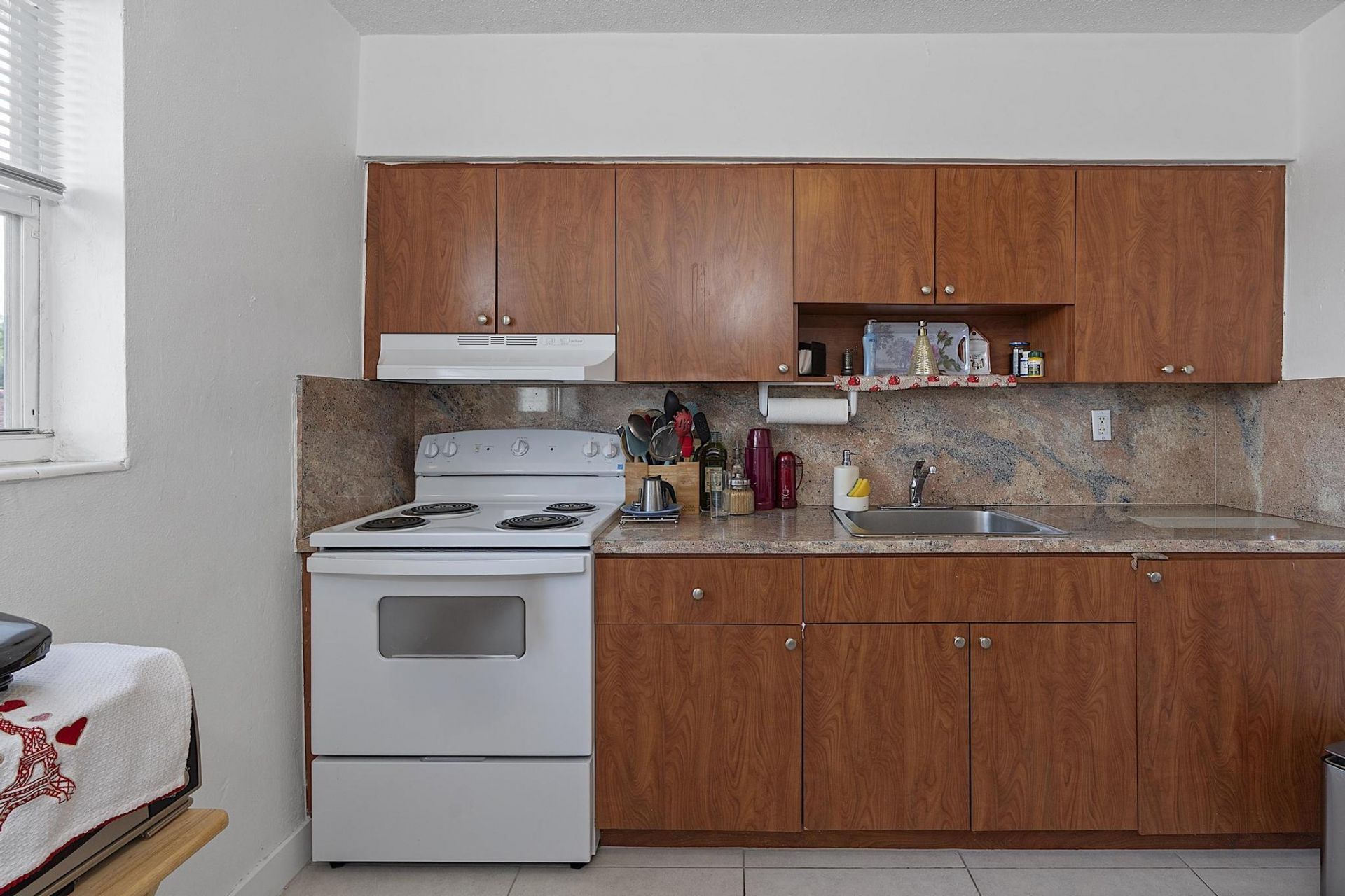 225 SW 18th Avenue, Miami, FL 33188 Photo