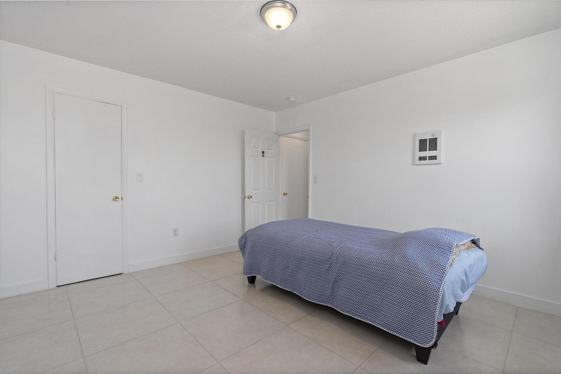 225 SW 18th Avenue, Miami, FL 33188 Photo