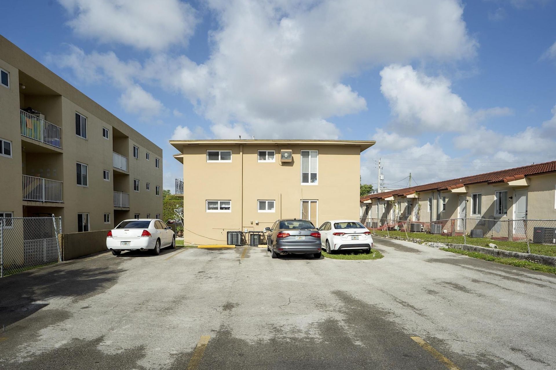 225 SW 18th Avenue, Miami, FL 33188 Photo