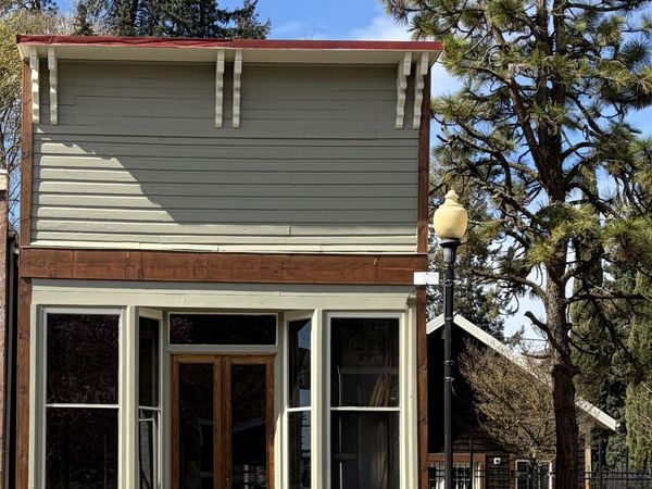 431 N Main (Unit C) St, Brownsville, OR 97327