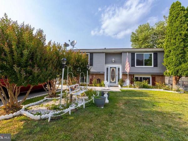 550 LOGAN STREET, FREDERICK, MD 21701