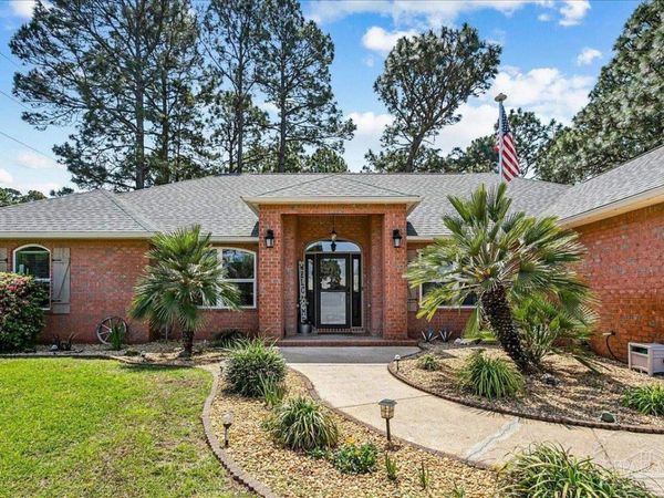 6579 Bellingham St, Navarre, FL 32566