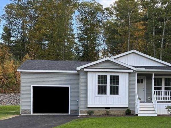 12 Pinrock Drive, Sturbridge, MA 01566