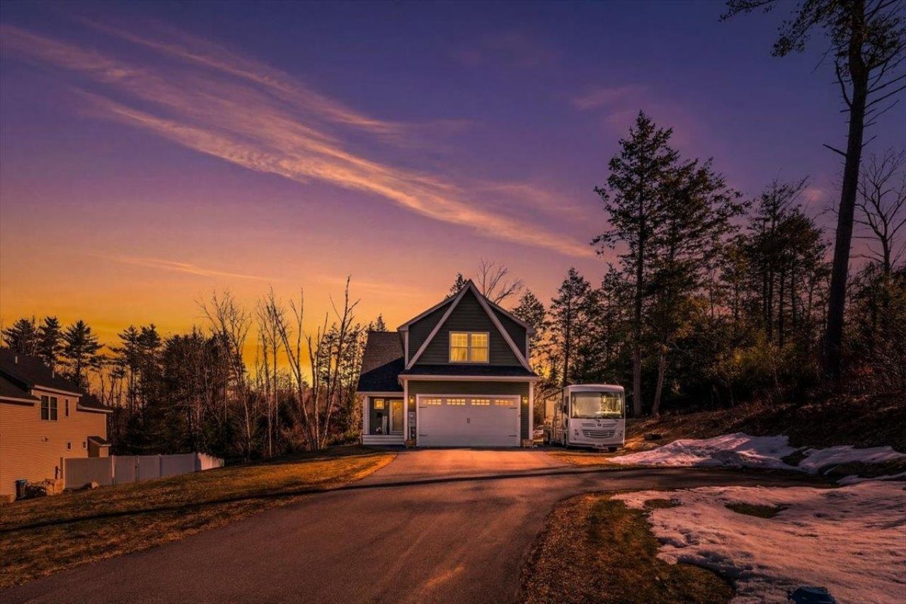 12 Freedom Way, Barrington, NH 03825 Main Photo