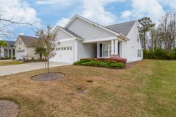 104 Waves Place photo 4