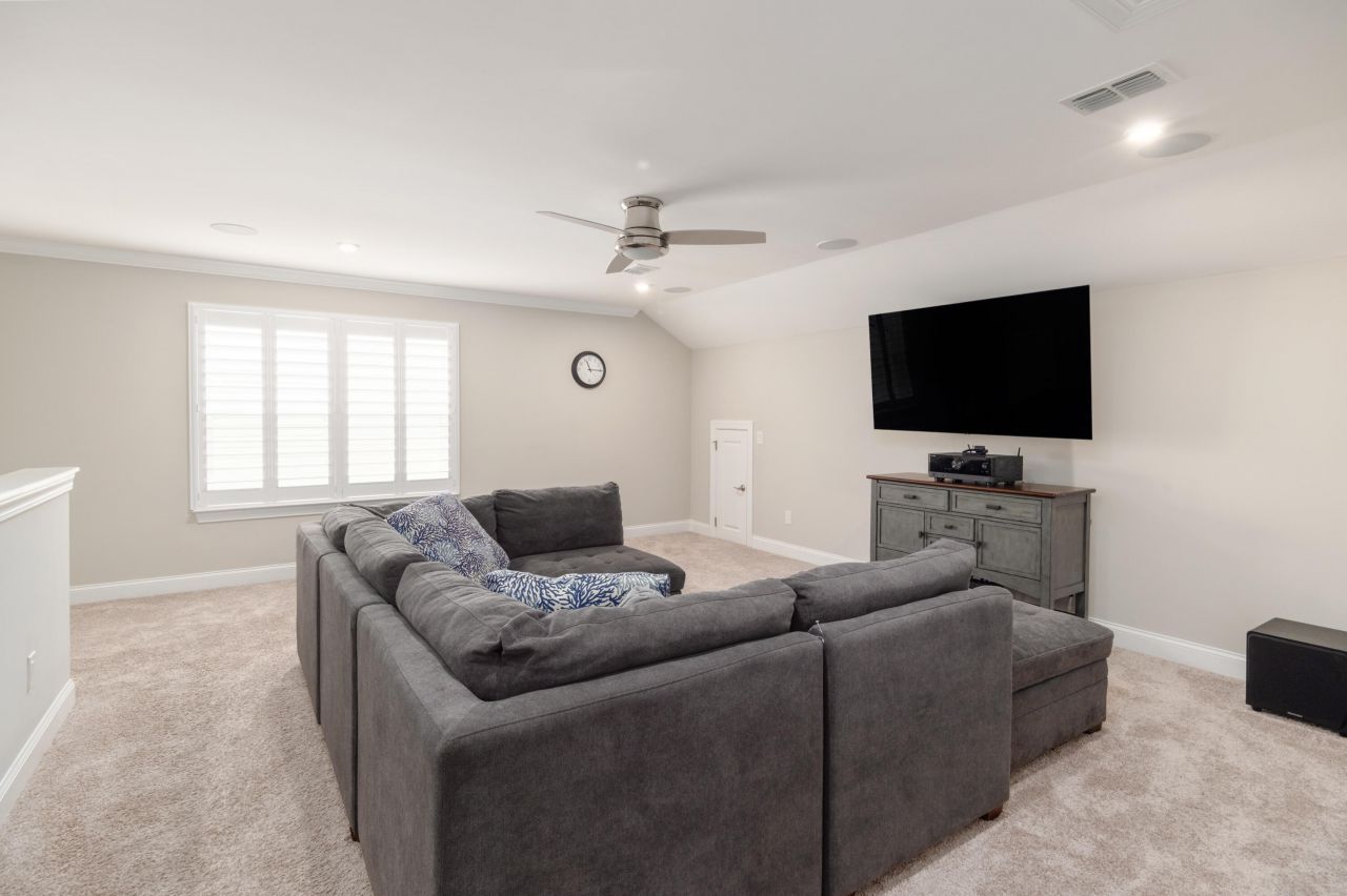 104 Waves Place Photo 23