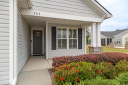 104 Waves Place photo 4