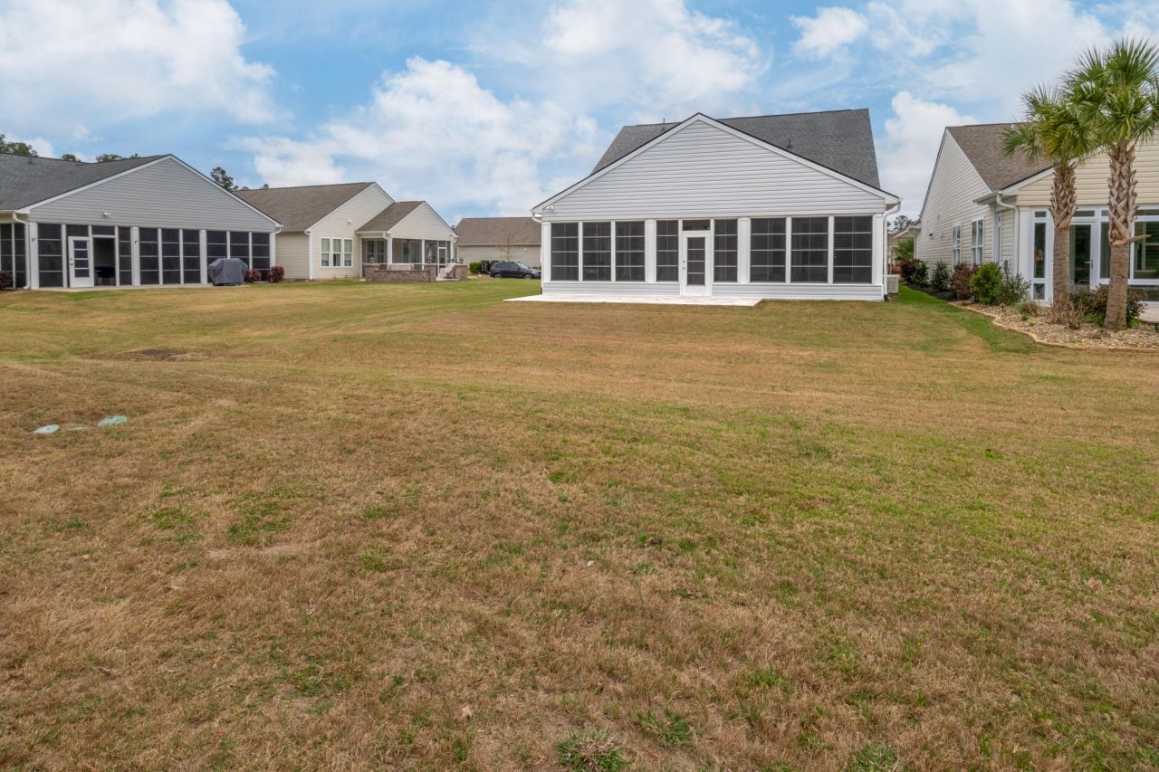 104 Waves Place Photo 37