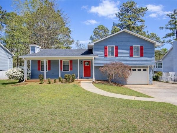 2846 Mountbery Drive, Snellville, GA 30039