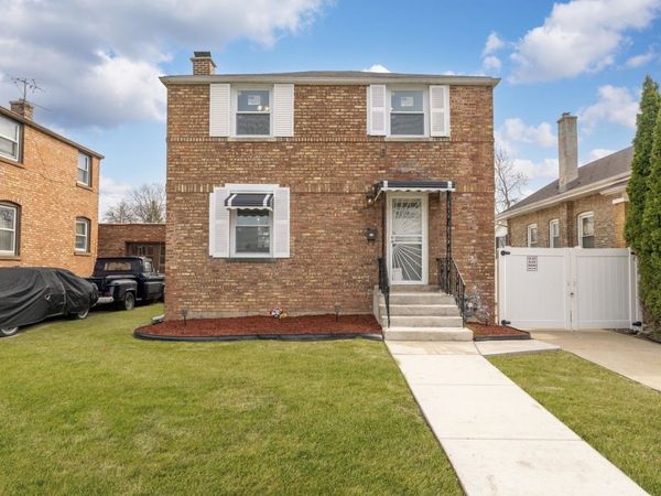 225 Marshall Avenue, Bellwood, IL 60104