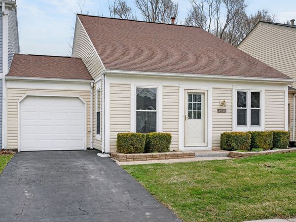 1030 Perry Drive , Algonquin, IL 60102