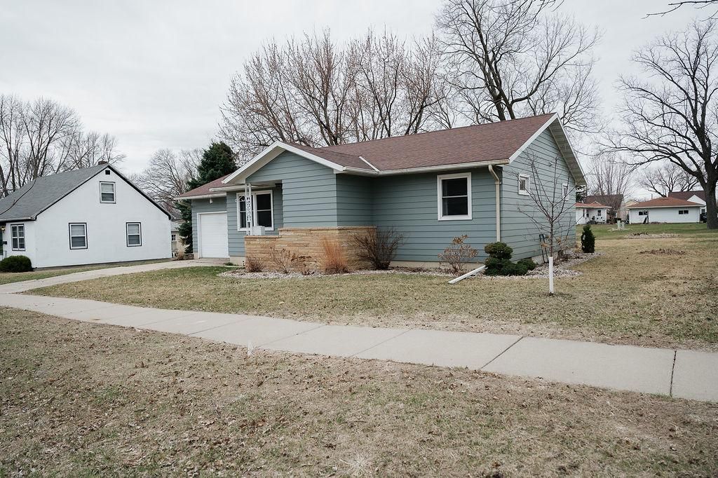316 S Galbraith Street, Blue Earth, MN 56013 Main Photo