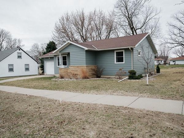 316 S Galbraith Street, Blue Earth, MN 56013