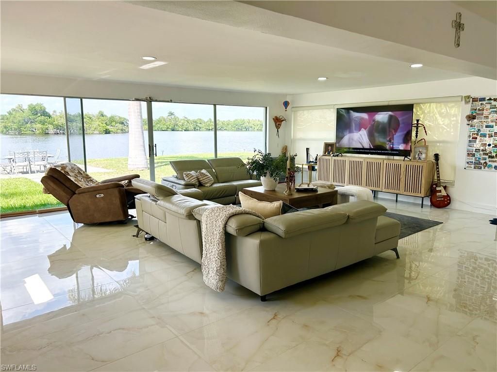 337 Shore Dr, Fort Myers, FL 33905 Photo