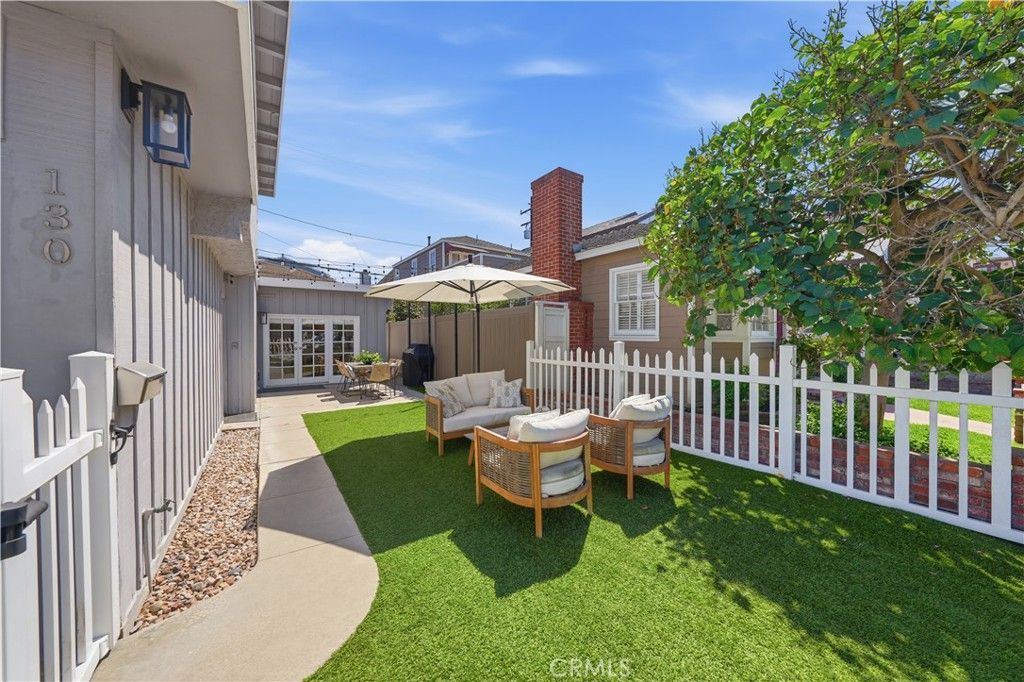 130 Cordova Walk, Long Beach, CA 90803 Main Photo