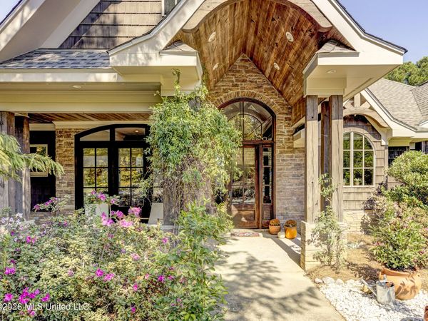 626 Cedar Hill Road, Flora, MS 39071