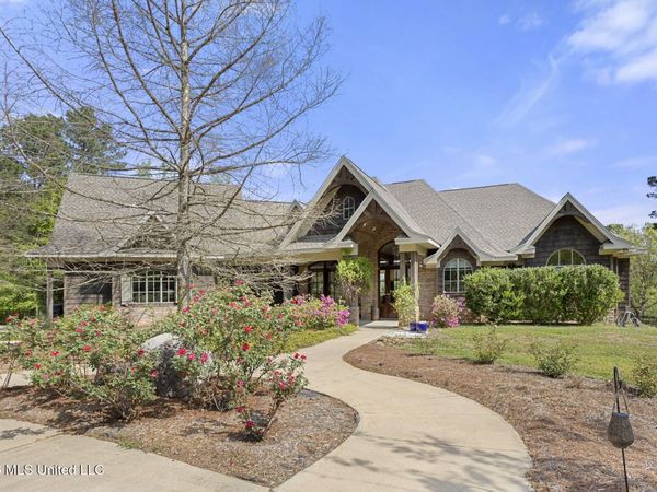626 Cedar Hill Road, Flora, MS 39071