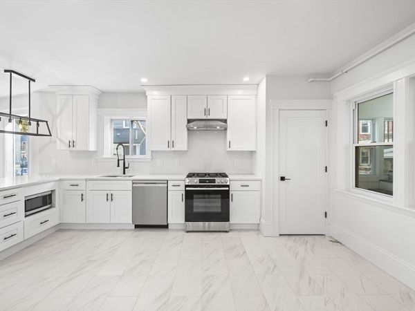 10 Beech St, Unit 2, Cambridge, MA 02140