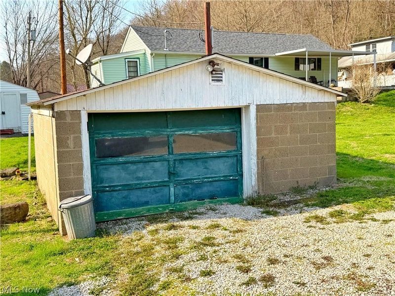 54290 Pipe Creek Road, Jacobsburg, OH 43933 Photo 15