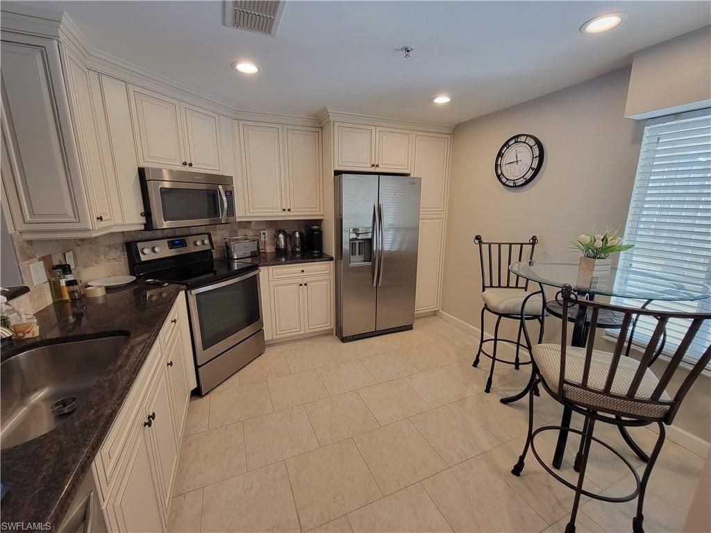 3037 Driftwood Way, Unit 3505, Naples, FL 34109 Photo