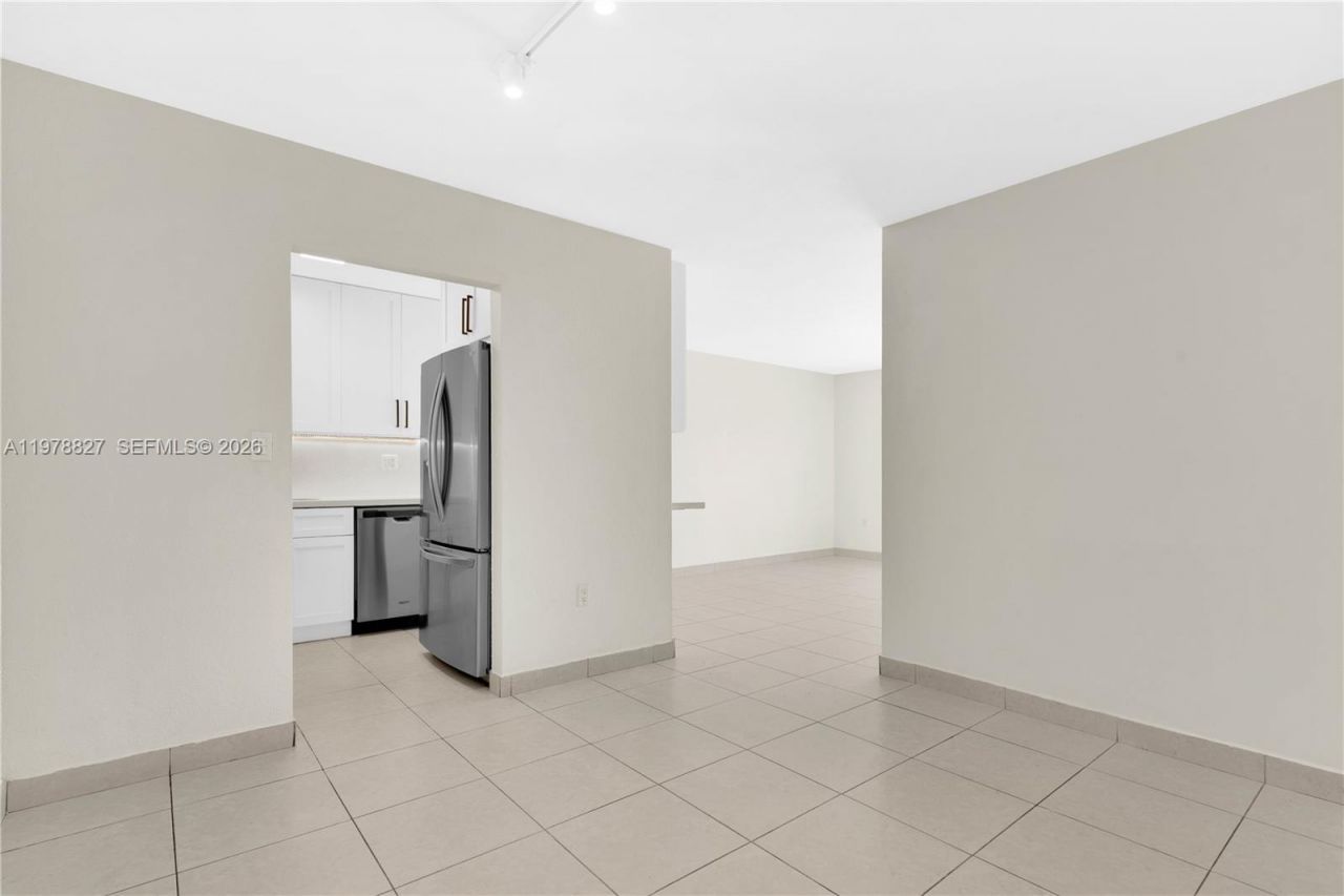 1101 SW 122nd Ave, Unit 310, Miami, FL 33184 Photo