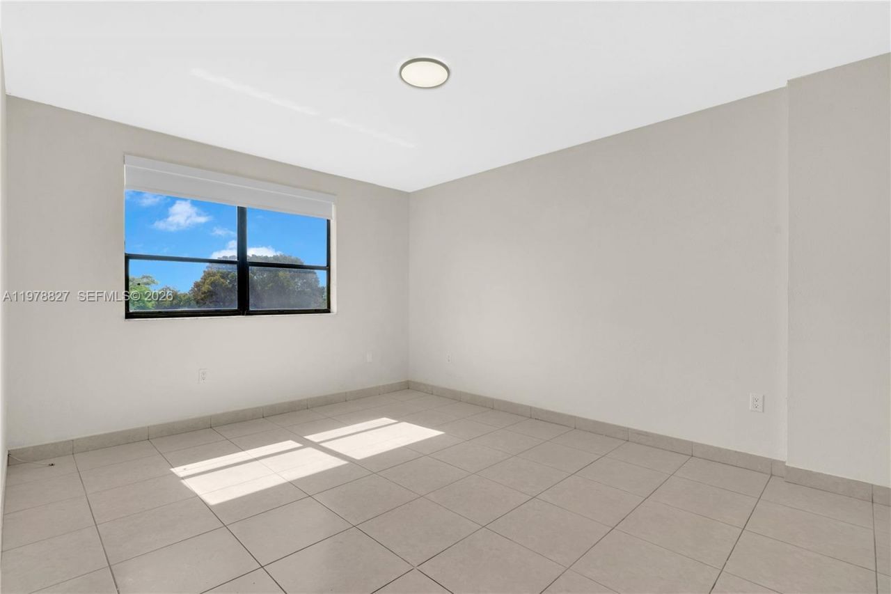1101 SW 122nd Ave, Unit 310, Miami, FL 33184 Photo