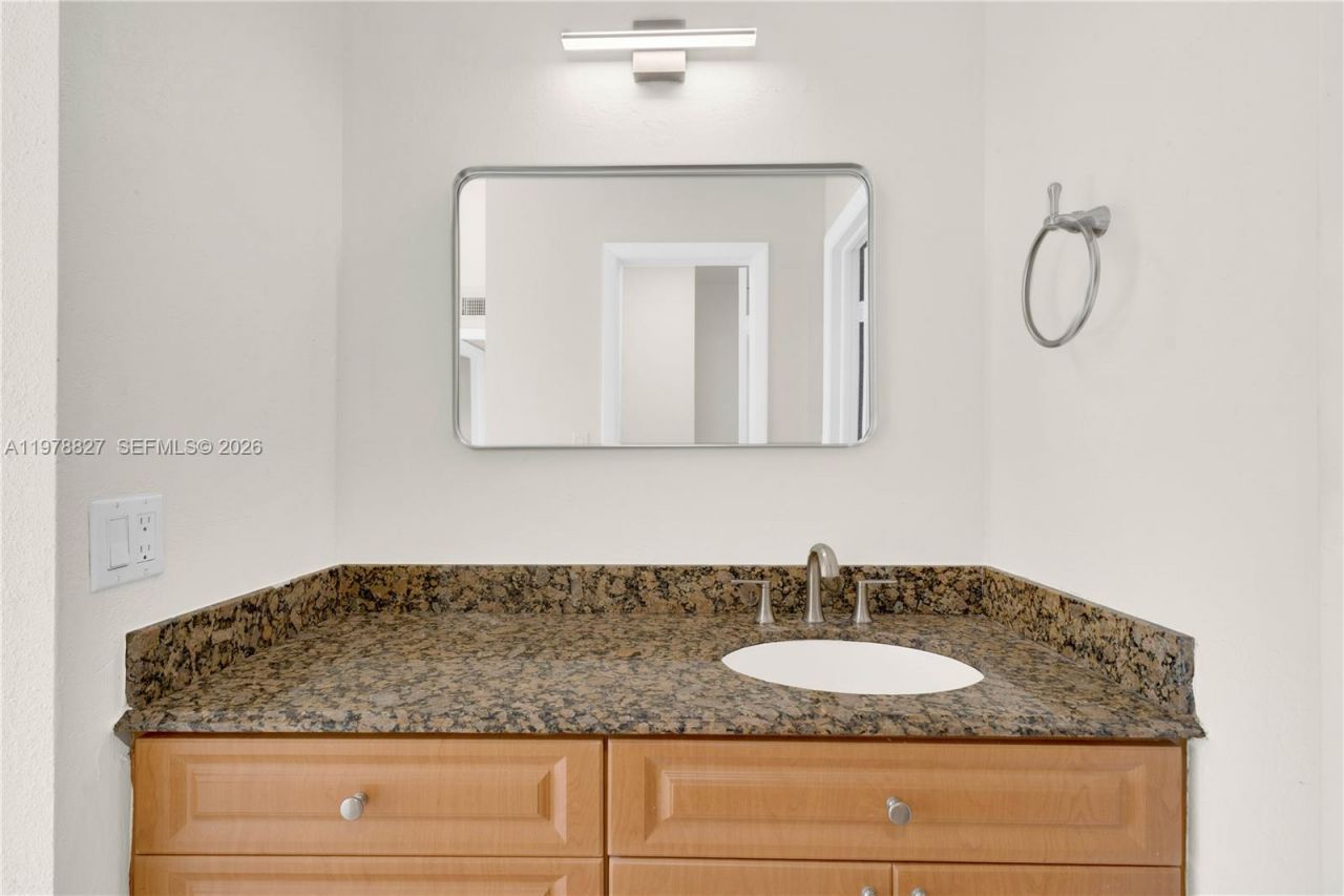 1101 SW 122nd Ave, Unit 310, Miami, FL 33184 Photo